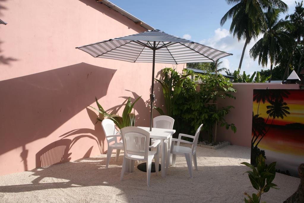 Equa Reef Maldives Hotel Addu City Eksteriør billede