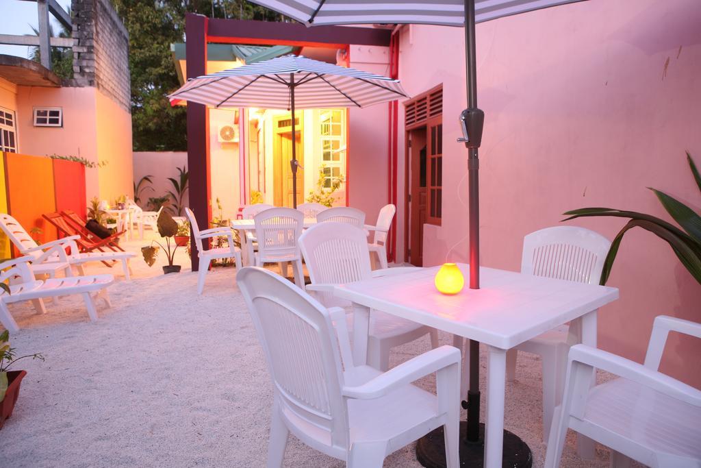 Equa Reef Maldives Hotel Addu City Eksteriør billede