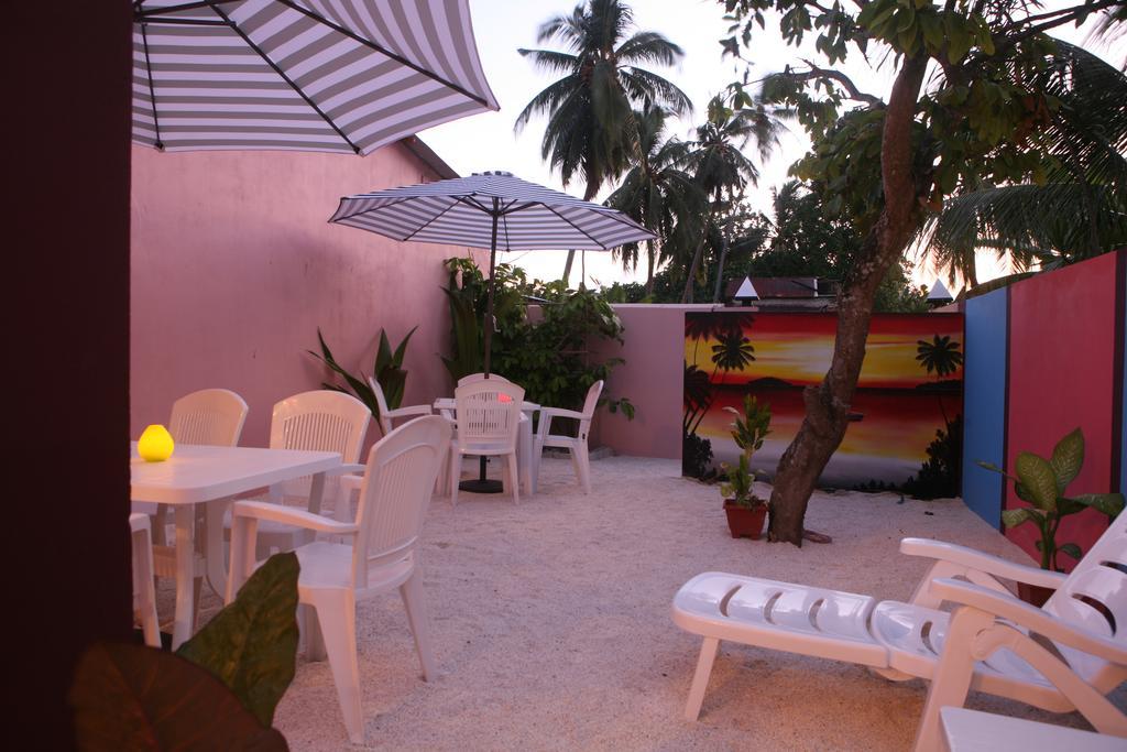 Equa Reef Maldives Hotel Addu City Eksteriør billede