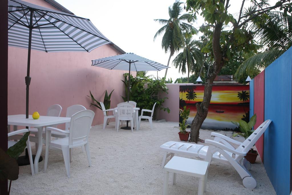Equa Reef Maldives Hotel Addu City Eksteriør billede
