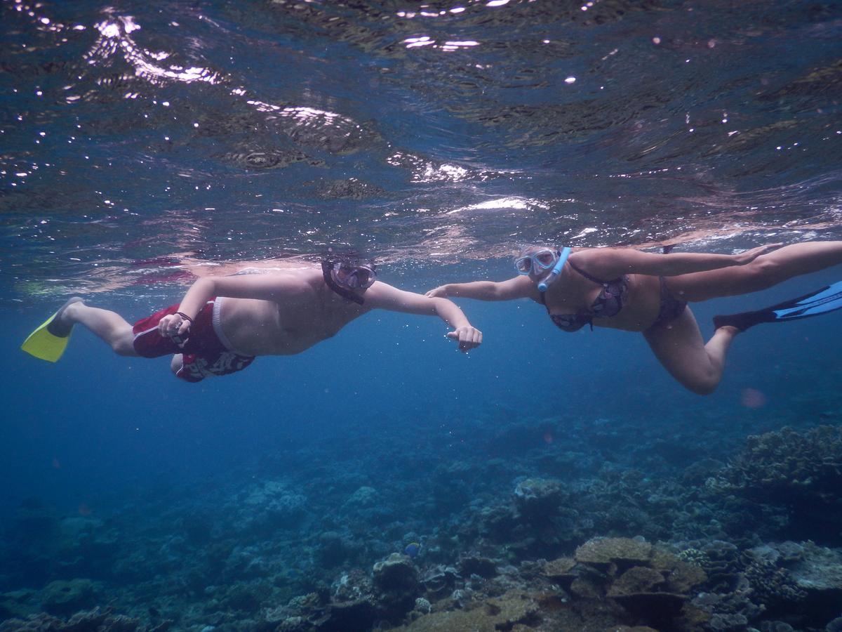Equa Reef Maldives Hotel Addu City Eksteriør billede
