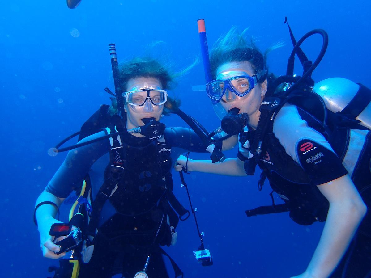 Equa Reef Maldives Hotel Addu City Eksteriør billede