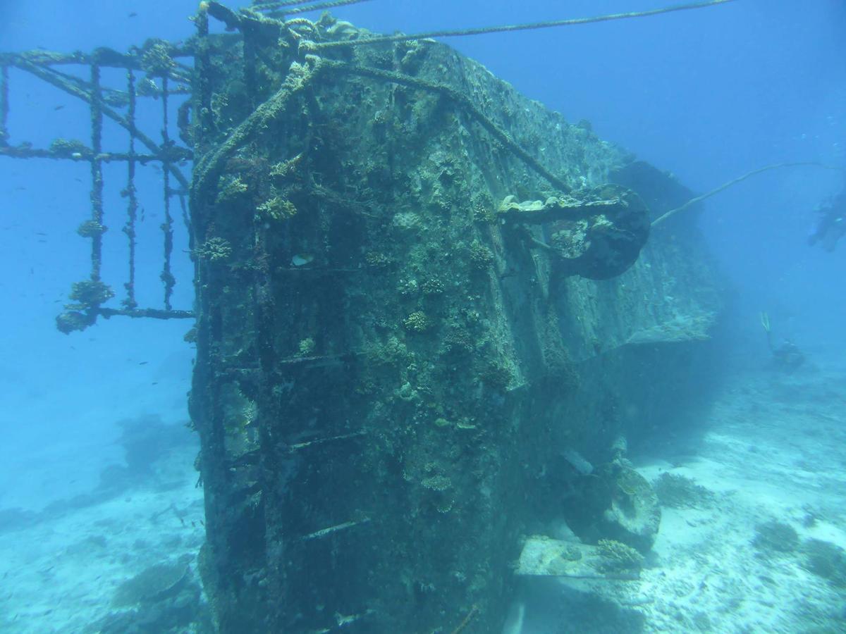 Equa Reef Maldives Hotel Addu City Eksteriør billede