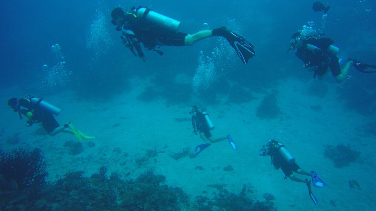 Equa Reef Maldives Hotel Addu City Eksteriør billede